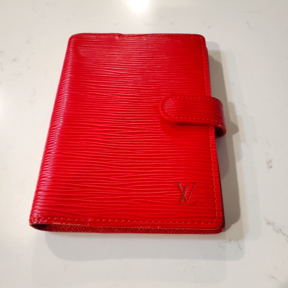 Louis Vuitton Red Epi Agenda with box